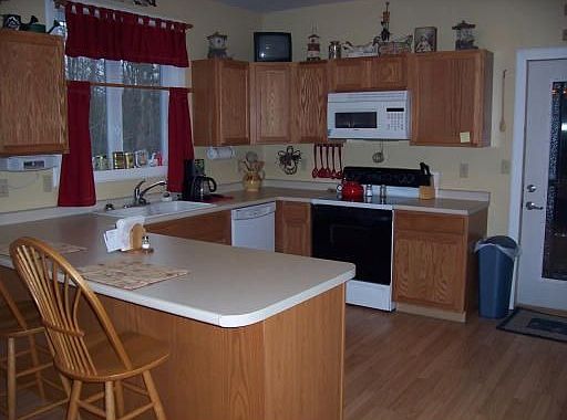 2nd image of 202 Bliss Hill Rd