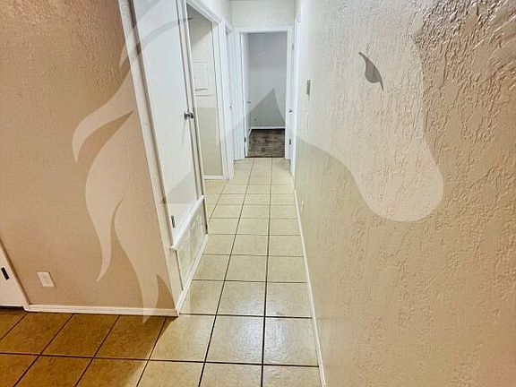 5th image of 2505 Madison Ave #10