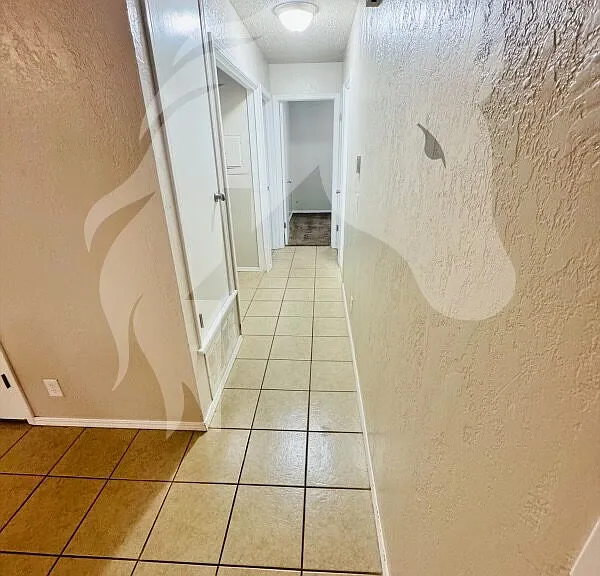 2505 Madison Ave #10 — Photo 5