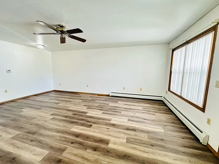 317 Crestview Ln #B — Photo 15