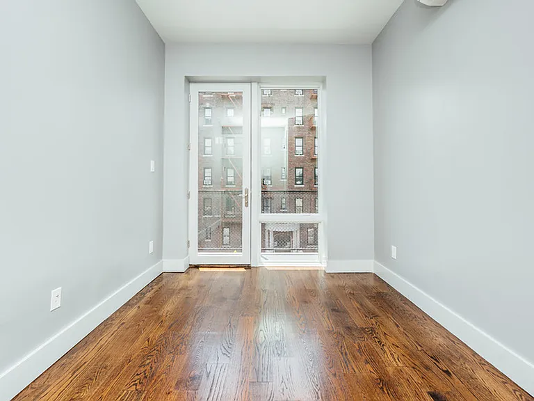 287 Maple St #4F — Photo 3