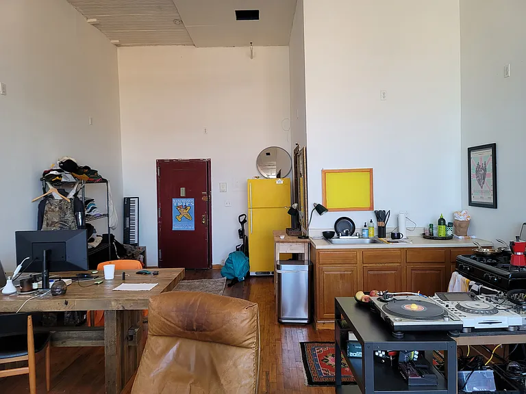 9 White St #220 — Photo 11