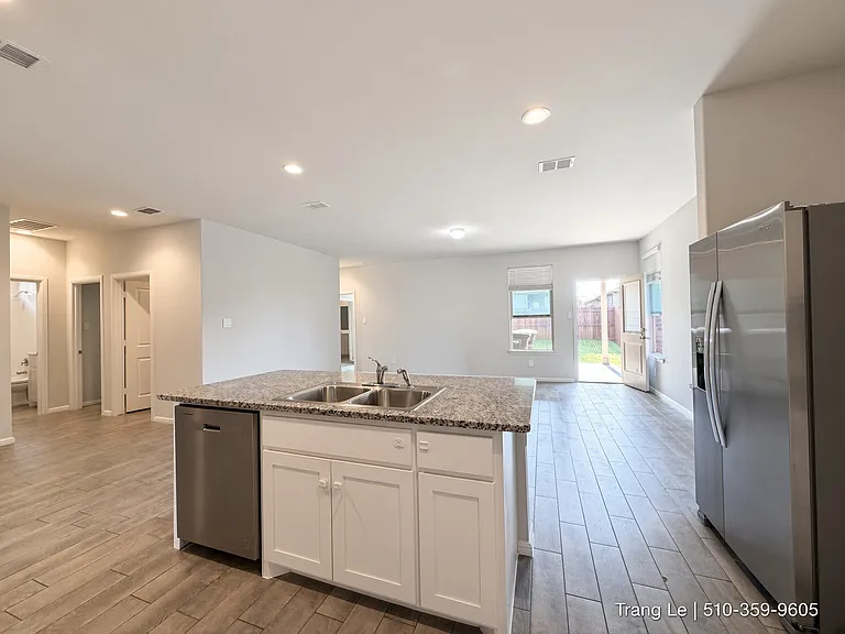 8636 Centerboard Ln — Photo 10