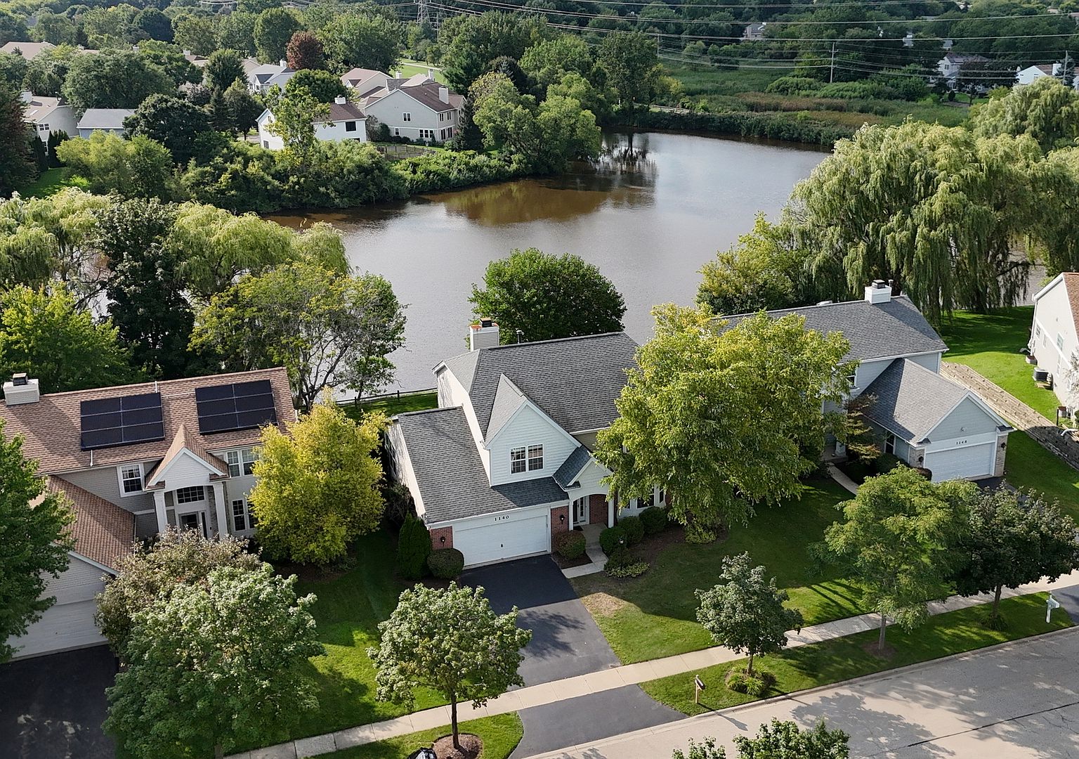 1140 Oakmeadow Ct — Bittersweet Golf Club
