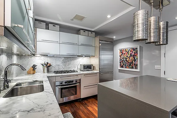 Sold by Living New York | media 2