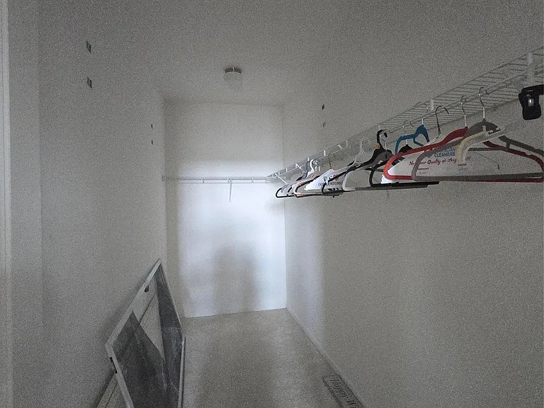 913 Hawthorn Way — Photo 15