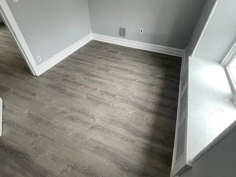 1611 1/2 W Allen St #2 — Photo 11