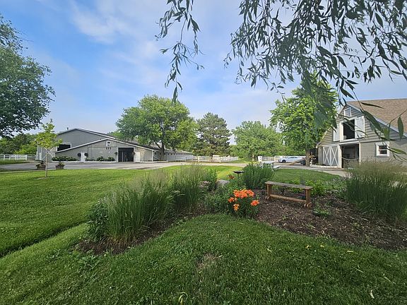 2nd image of 14314 Towne Trl