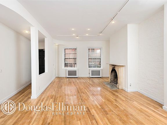 4th image of 8 Bedford St APT 1