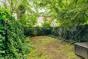 Rented by Century 21 Metropolitan