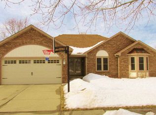 46281 Butte Dr, Macomb, MI 48044