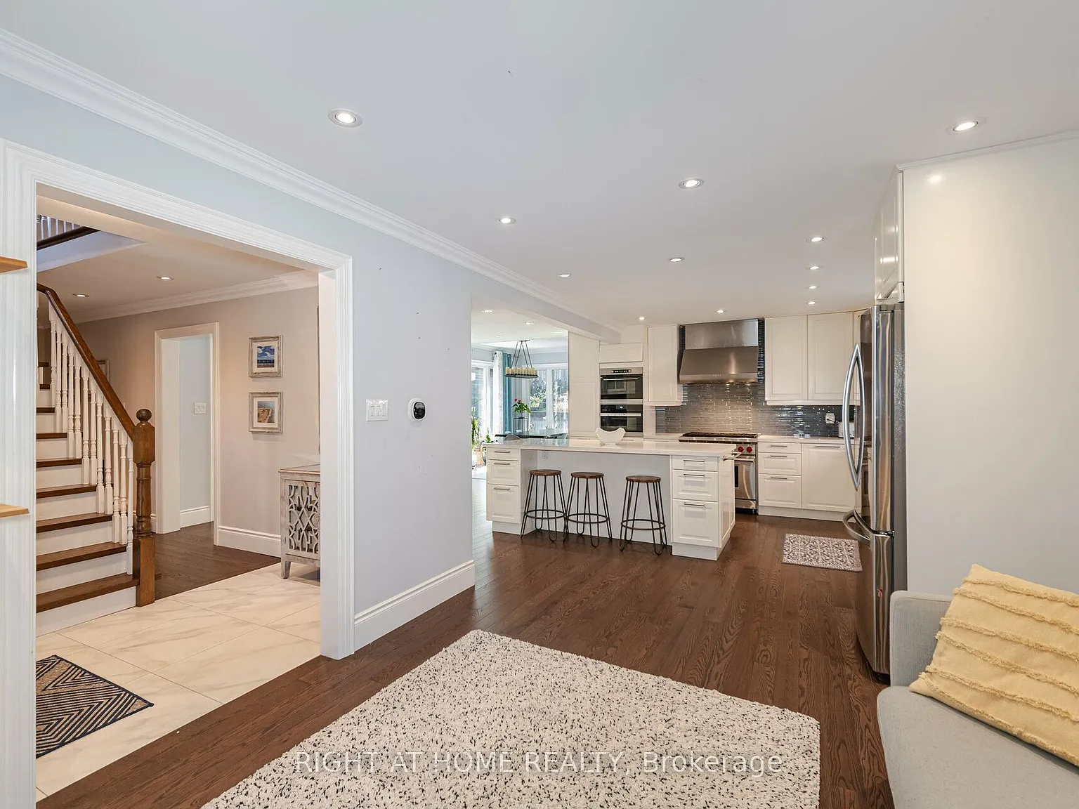 7 bed, $7,000 — Photo 4