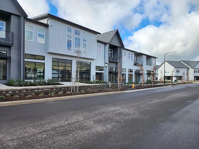 Cedar Commons — Photo 15