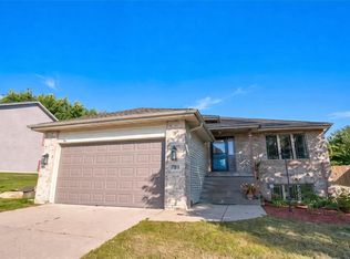 701 Killian Trail, Cottage Grove, WI 53527