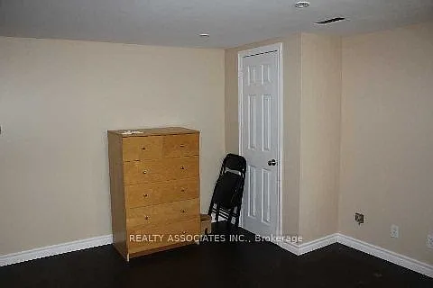 58 Danby Ave — Photo 8
