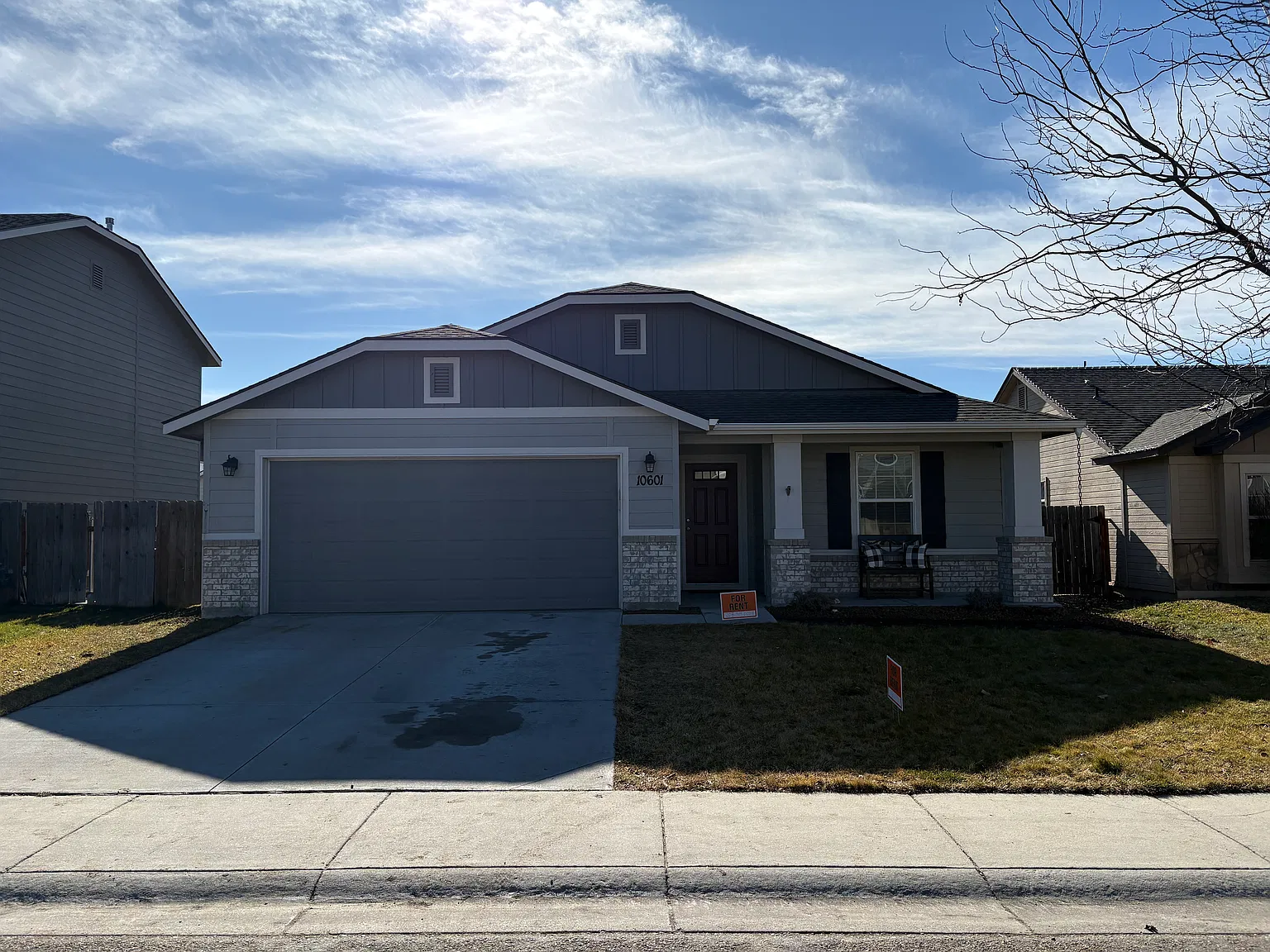 4 bed, 1696 sqft, $2,300 — Photo 1