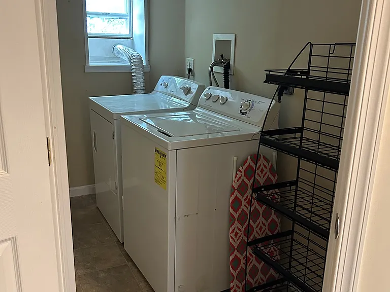 4545 Baker St — Photo 14