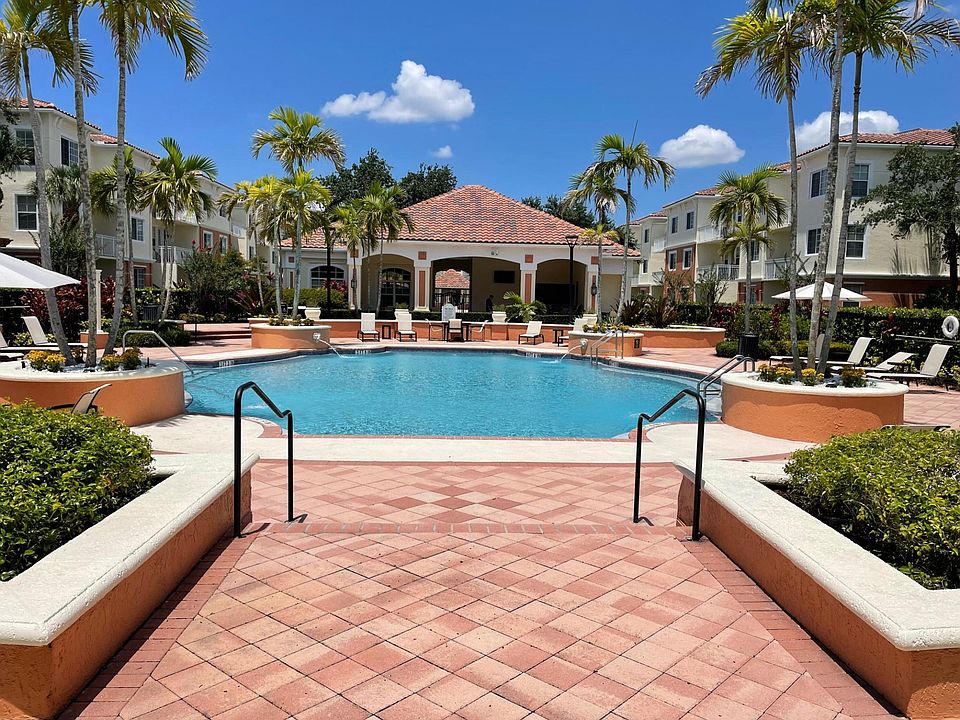 2nd image of 9825 Baywinds Dr APT 1105