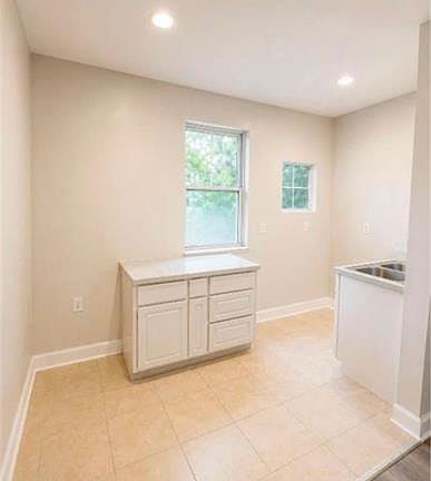 5th image of 2714 N Galvez St #202