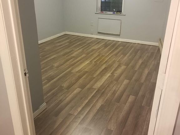 3rd image of 304 Beach 66th St
