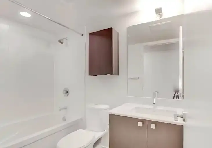 775 King St W #202 — Photo 3