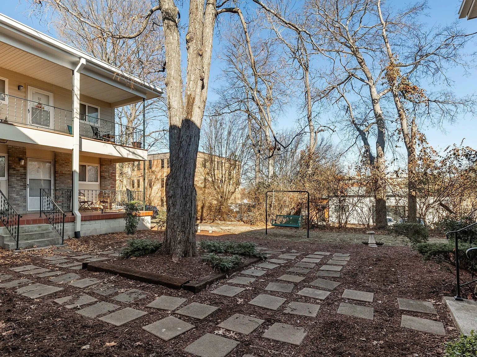 1 bed, 650 sqft, $1,150 — Photo 2