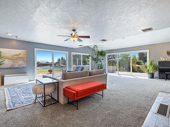 3rd image of 4606 N Kittyhawk Ave