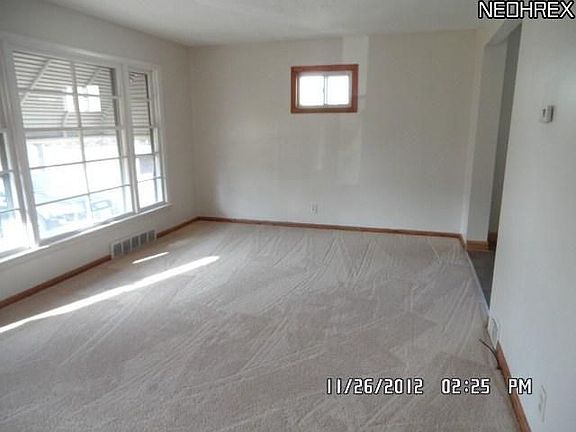 4th image of 5131 E 131st St