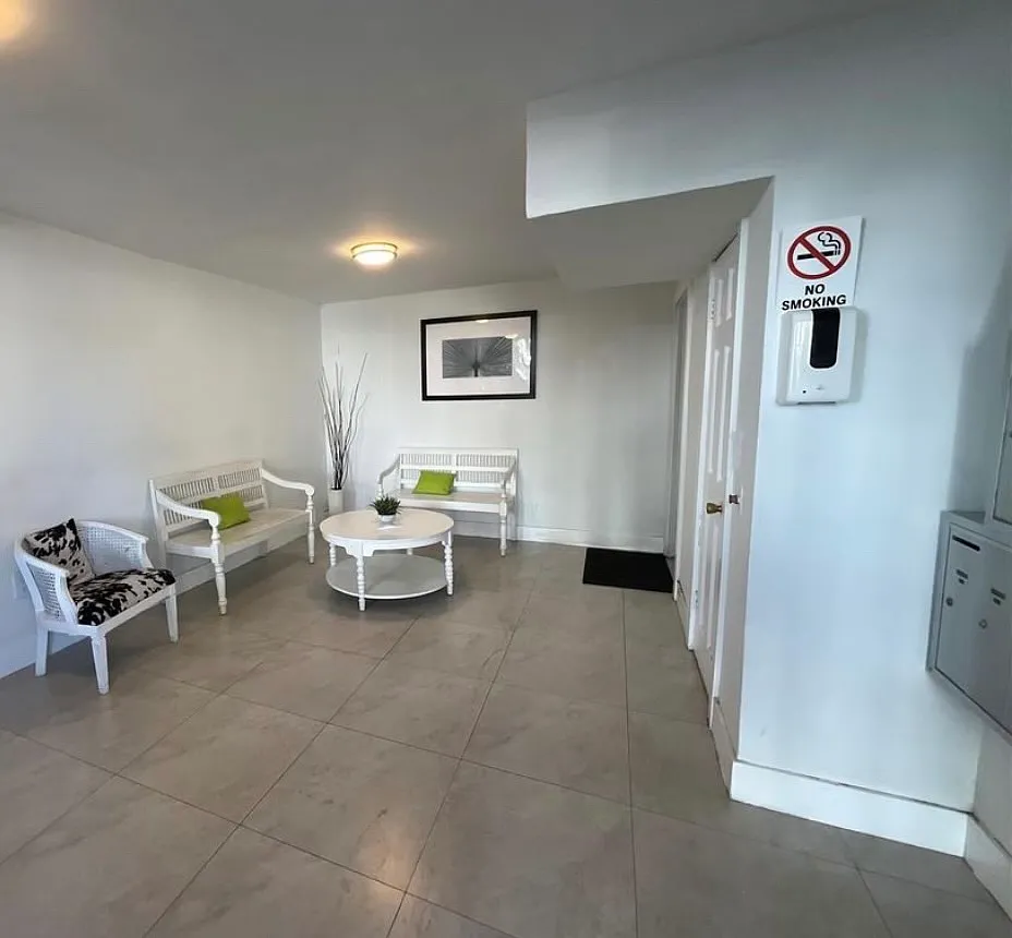 1 bed, 450 sqft, $2,200 — Photo 1