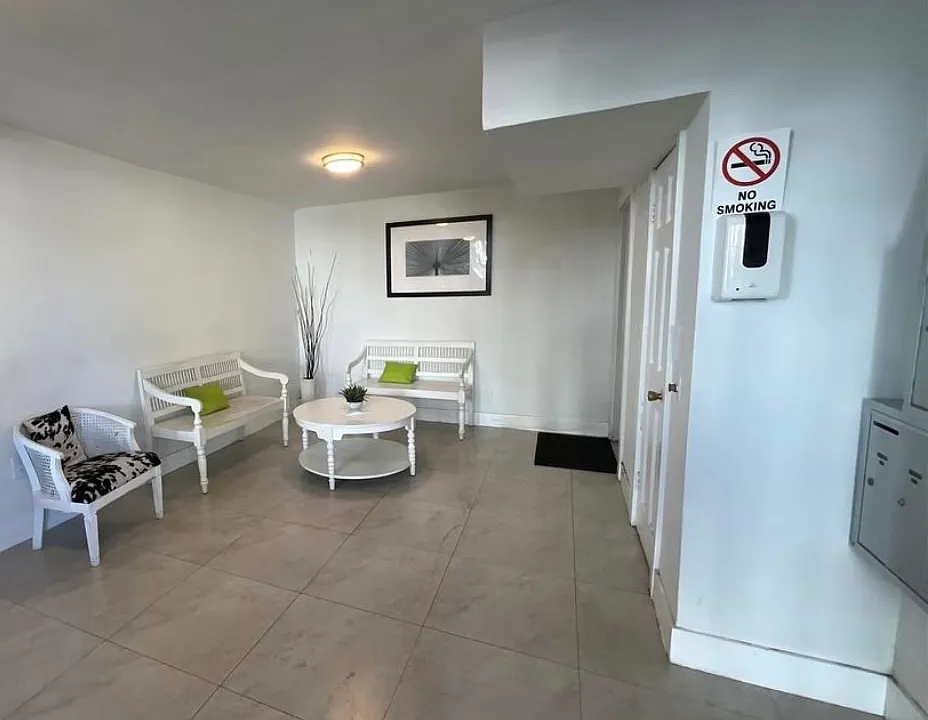 528 Meridian Ave #202A