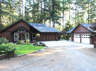 4624 Center Ln NE, Olympia, WA 98516