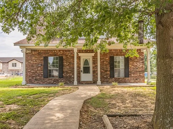 5709 W Legacy St, Fayetteville, AR 72704