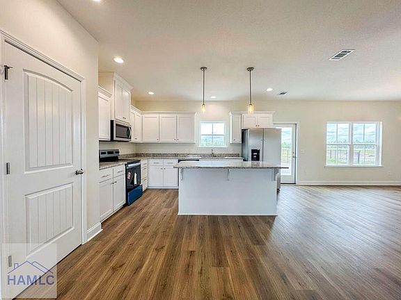 5th image of 178 Boundary Hall Way