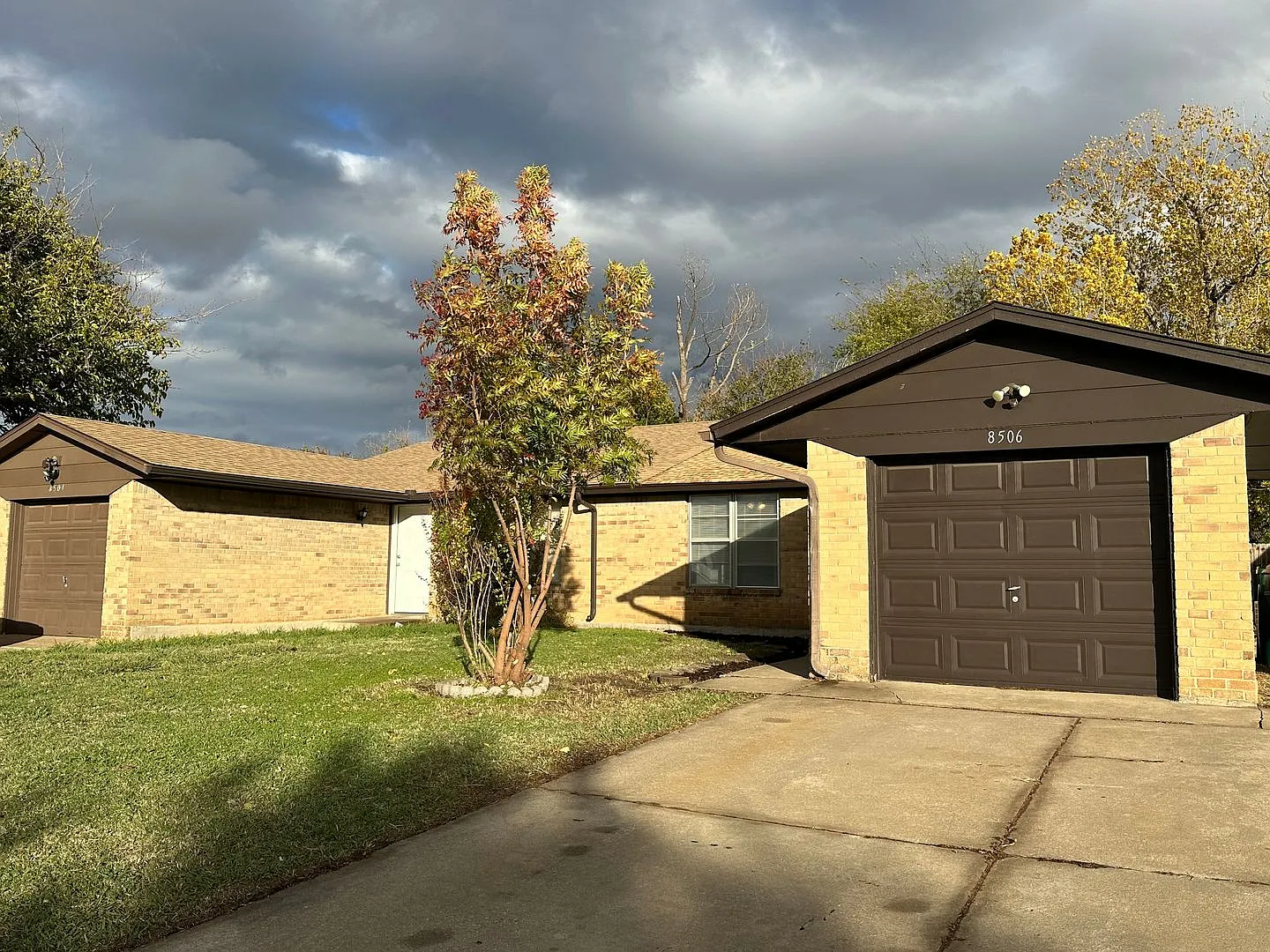 Great 3 bed 1 bath duplex minutes from OCCC! — Photo 4