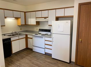 2250 9th St #12, Coralville, IA 52241