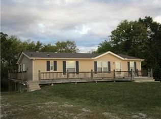 69 Holly Ln, Linn Valley, KS 66040