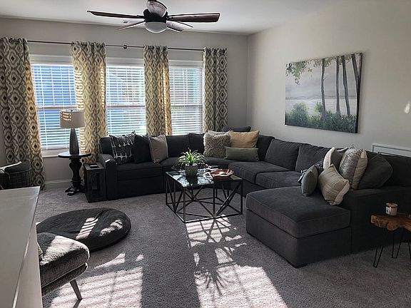 4th image of 8 Lakeland Dr