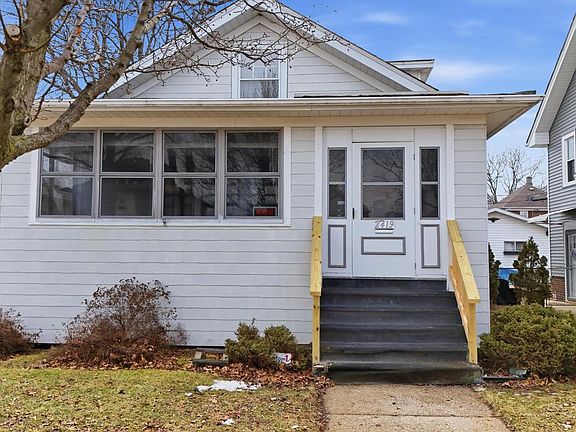 3rd image of 2419 Thor AVENUE