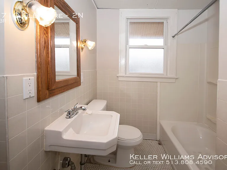 3710 Glenmore Ave #2N — Photo 11