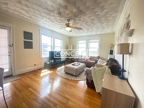 66 Craigie St Photo 1