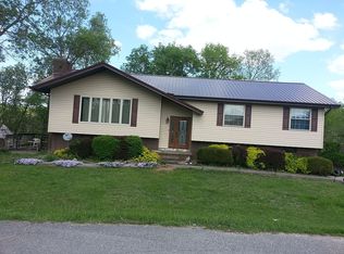 332 Aspen Dr, Louisa, KY 41230