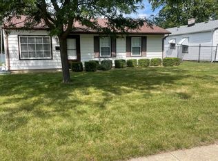 2677 E Crestwood St, Kankakee, IL 60901