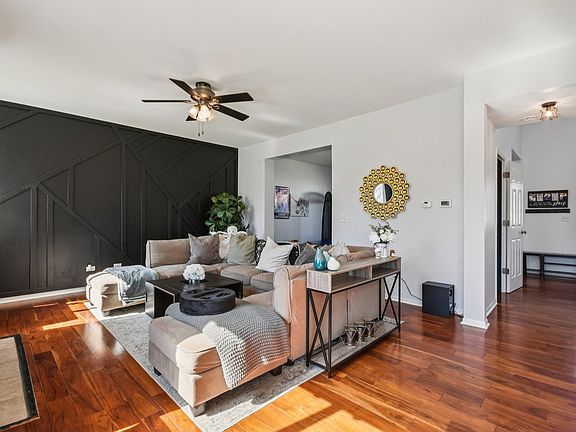 5th image of 6427 Midleton Ln