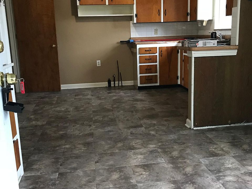 Kitchen/nook area