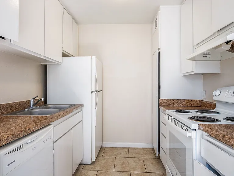 Park View Estates — Photo 15