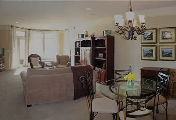 3rd image of 463 Columbia Point Dr #15