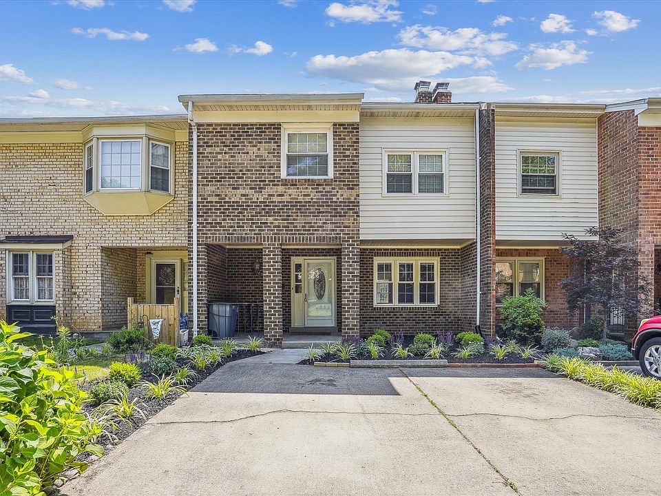 1st image of 1105 Moorefield Hill Ct SW