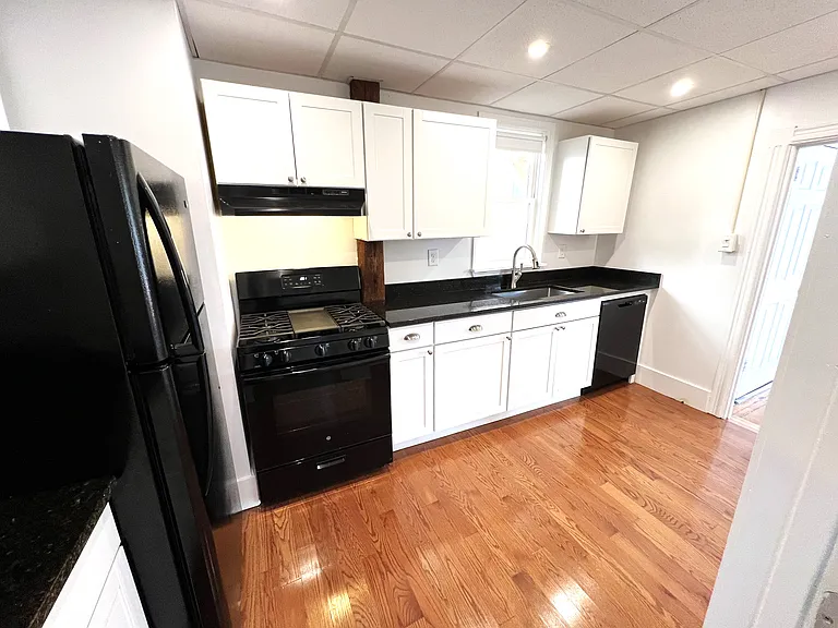 63 Danforth St #1 — Photo 4