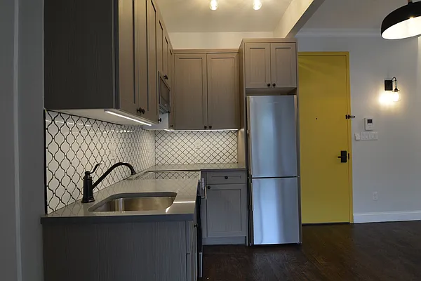 Rented by Hagstrom Management Inc | media 22