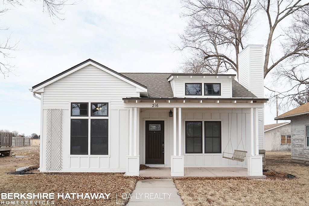 216 E Plum St, Doniphan, NE 68832 Zillow